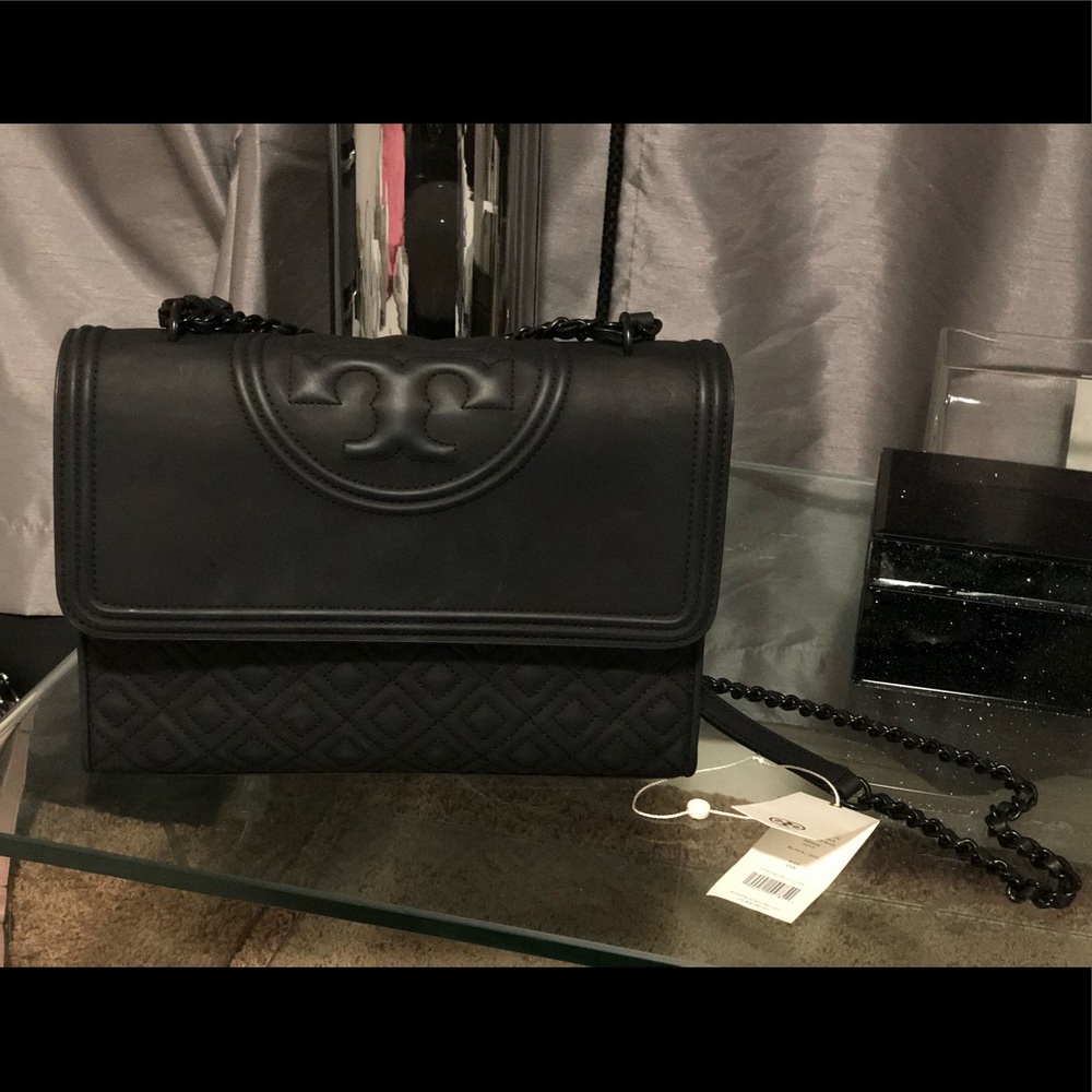 black matte tory burch shoulderbag